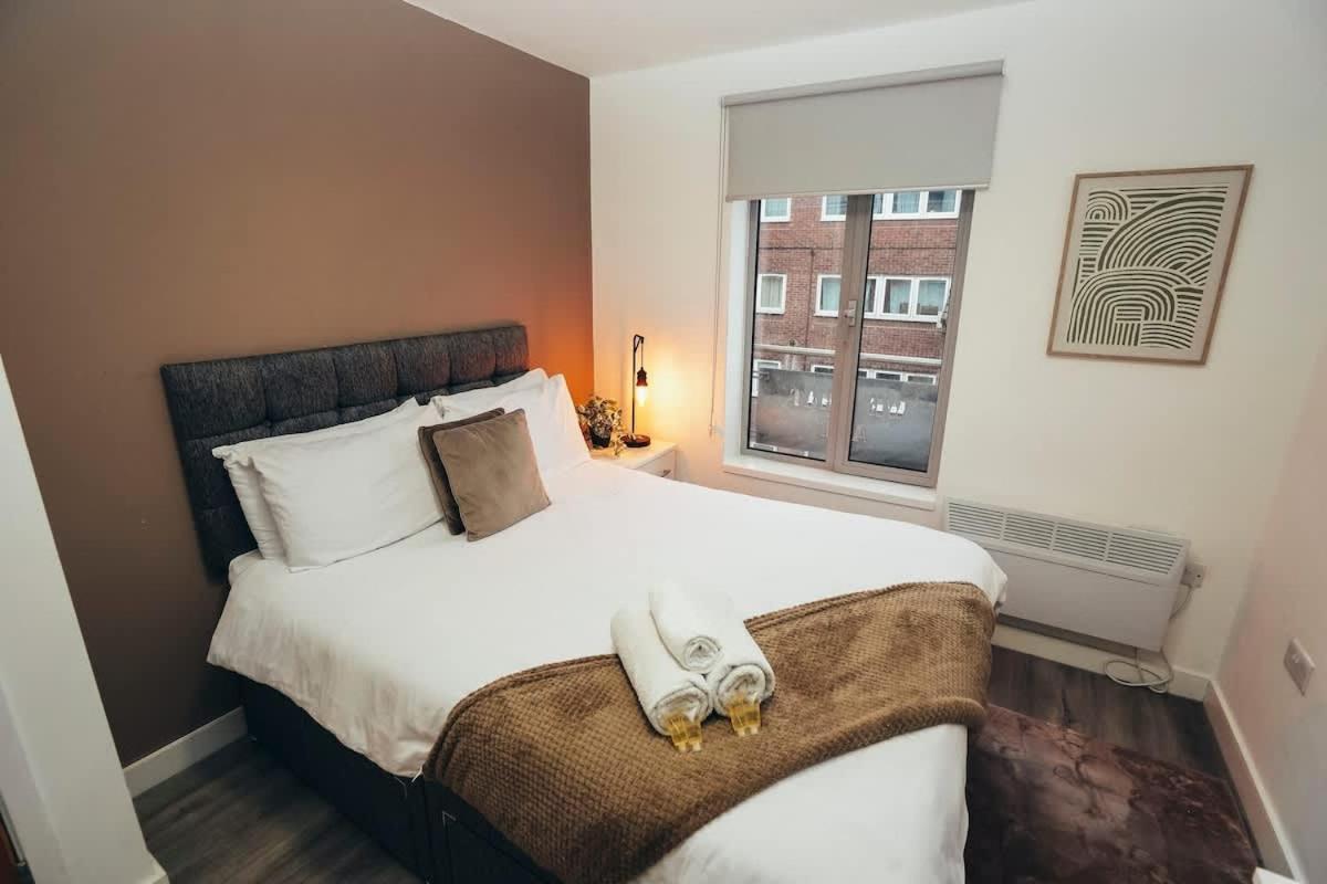 1br Centre Apt, Self Check In, Wifi, By Derbnb *